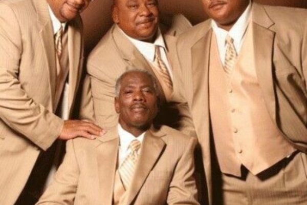 Gospel Singer Lee Williams of The Spiritual QC’s Has Passed. He Was 75