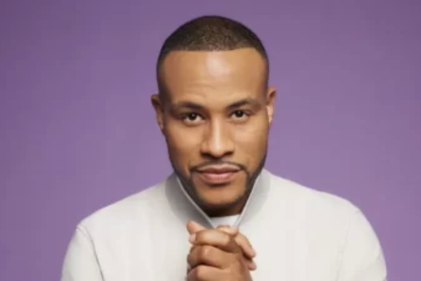Pastor DeVon Franklin Joins Lifetime’s ‘Married at First Sight’