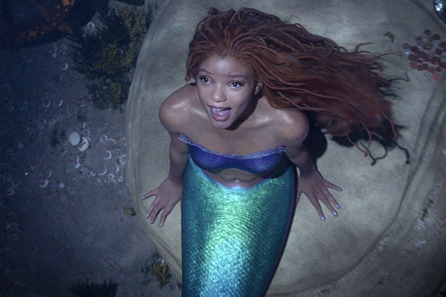 Halle Bailey debuted The Little Mermaid trailer at the Oscars!